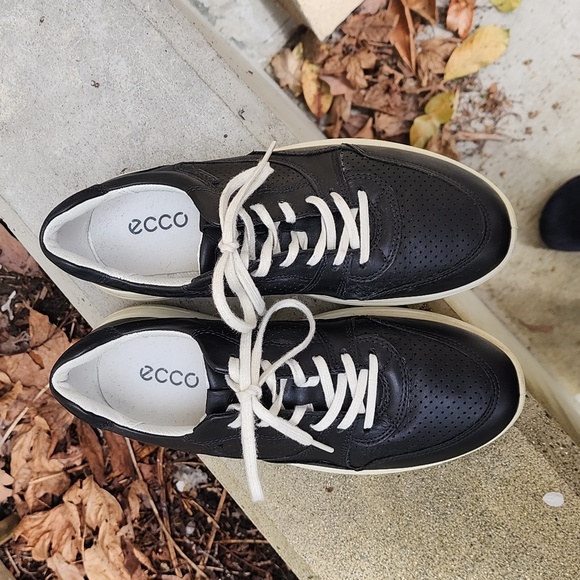 ECCO leather walking shoes sz 39/8.5 - Picture 3 of 5